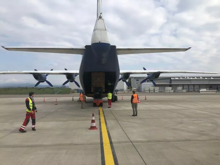 Supplies being removed from a plane